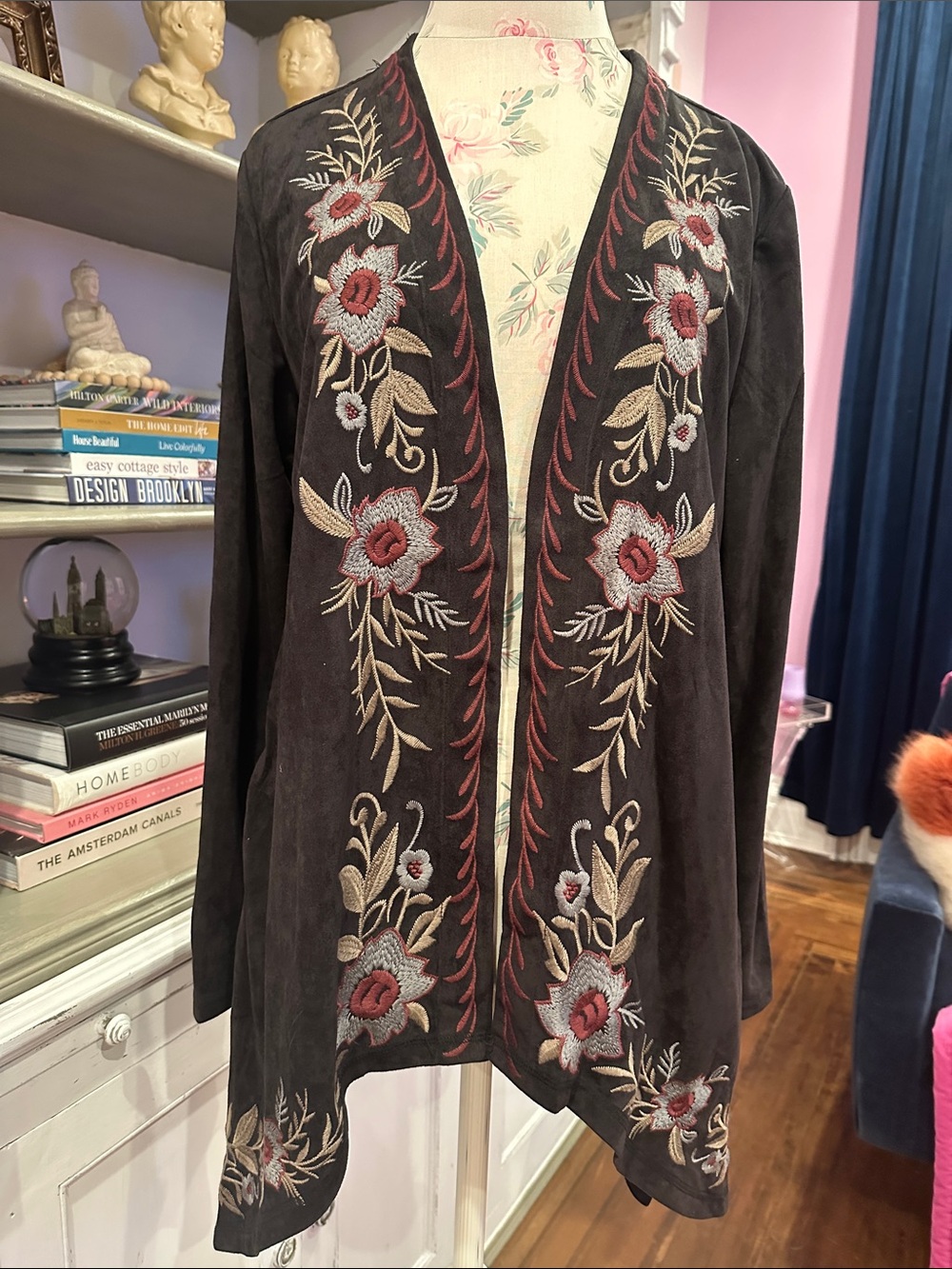 Monoreno Black Open-Front Faux Suede Cardigan with Floral Embroidery